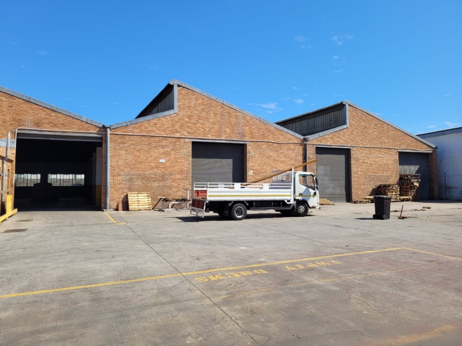 To Let Commercial Property for Rent in Montague Gardens Western Cape